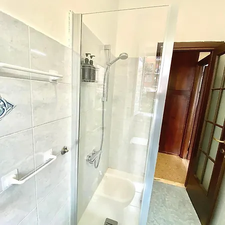 Famagosta Home, Navigli Style, Spazioso E Confortevole Per Gruppi E Famiglie, A Piedi Da Metropolitana Famagosta Apartmán Milán