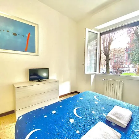 Apartmán Famagosta Home, Navigli Style, Spazioso E Confortevole Per Gruppi E Famiglie, A Piedi Da Metropolitana Famagosta *