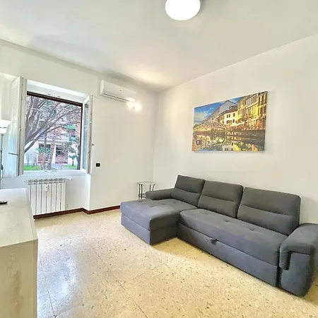 Famagosta Home, Navigli Style, Spazioso E Confortevole Per Gruppi E Famiglie, A Piedi Da Metropolitana Famagosta
