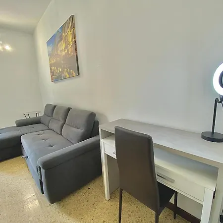 Lejlighed Famagosta Home, Navigli Style, Spazioso E Confortevole Per Gruppi E Famiglie, A Piedi Da Metropolitana Famagosta